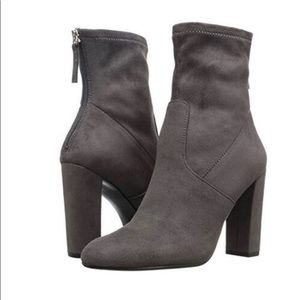 Size 6 Steve Madden Grey booties